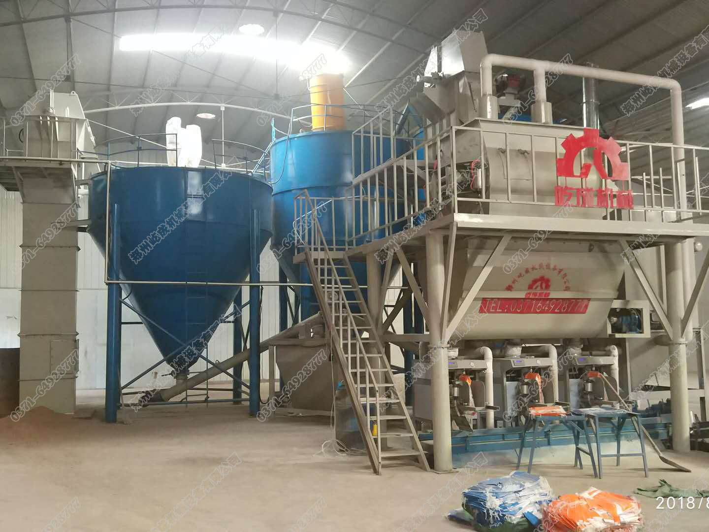 自動干粉砂漿設(shè)備含碼垛機